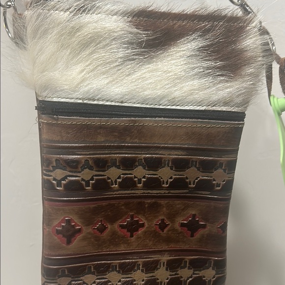 Rustic Geometric Crossbody Bag Brown and Cream - Picture 4 of 10